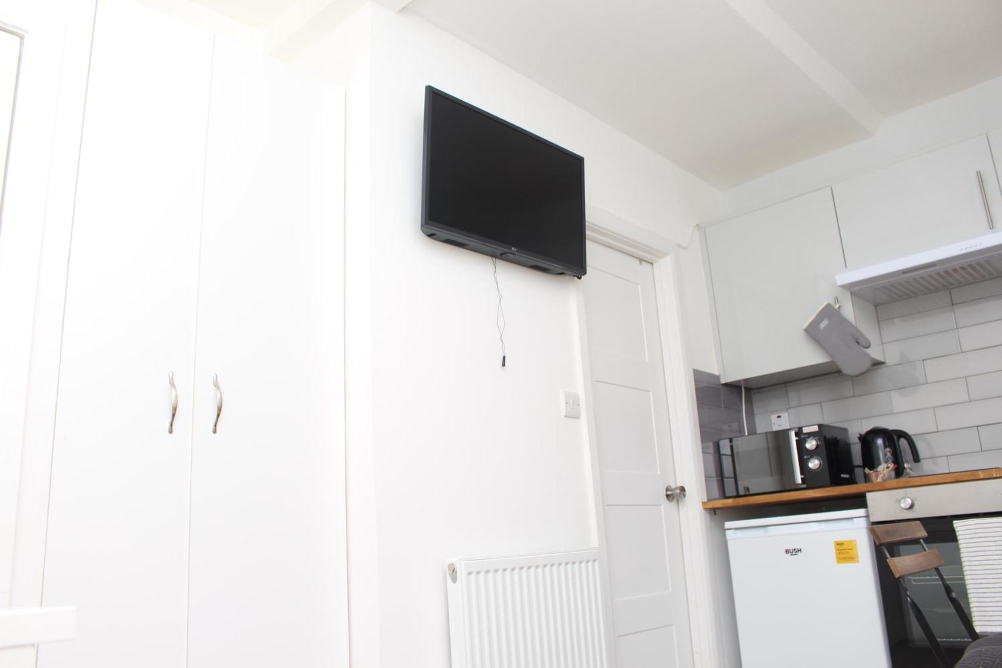 Contractor-friendly Cosy Spot By Finsbury Park Station Апартаменты